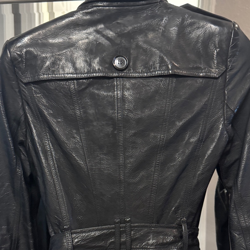 Burberry Black and Cream Trench Coat - Picture 5 of 6